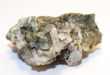 Minéraux Collection - Albite Hématite Epidote - Saint-Véran , Hautes-Alpes - 46g