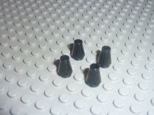 Black cones ref 4589 lego - 4589,