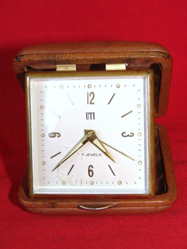 Ancien réveil mécanique - ancien,