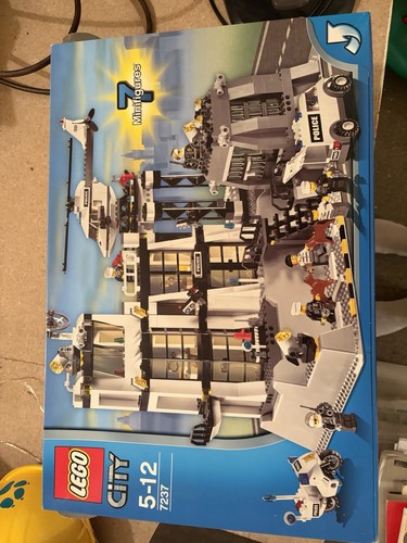 Commissariat police lego 7237 - commissariat,