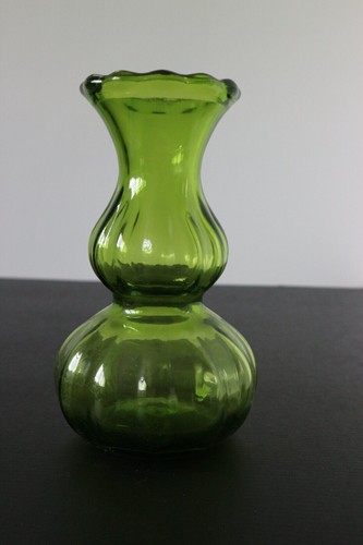 Beau vase verre vert 21cm - vase,