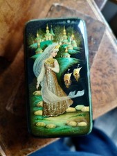 Boite laquée Russe École de Fedoskino Miniature peinte main- 10,5X5,5X2,5cm