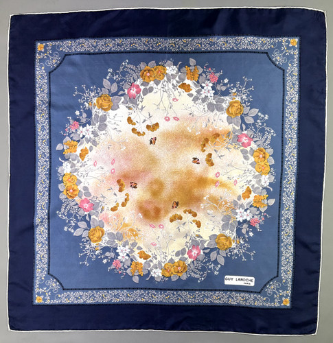 Authentique foulard vintage