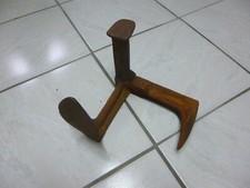 Outil ancien de métier  PIED