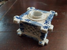 OLD INKWELL CHINESE PORCELAIN ENCRIER ANCIEN EN PORCELAINE DE CHINE BLANC BLEU 