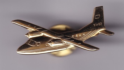 Rare pins pin - pin's, plane