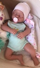 Petite fille reborn entièrement en silicone mou et flexible 53cm pour 3kg300 
