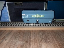 Wagon minéralier 3 essieux SIMOTRA BRASSLINE, STRICTEMENT neuf au 1/43 fine scal