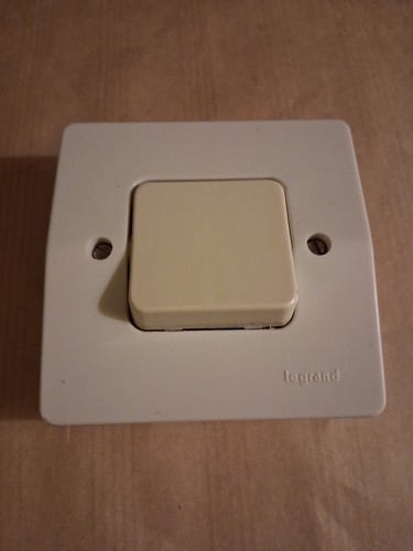 Interrupteur va et vient - ,
