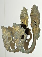 *2 EMBRASSES en BRONZE doré