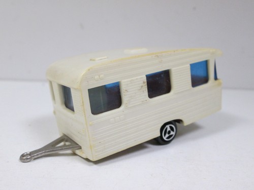 Caravane digue par majorette - par,