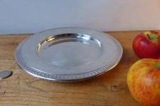 Joli plat rond, décor de