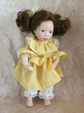 Ancienne poupee Franklin Heirloom SYLVIA NATTERER (créatrice Petitcollin )  jaun