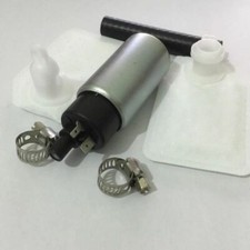 UNE POMPE ESSENCE YAMAHA 500