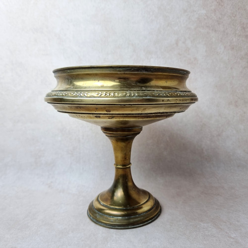 Coupe cache pot - ou, en