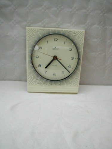Horloge trapézoïdale - horloge, de
