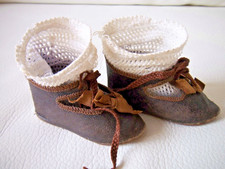 paire chaussures  BEBE JUMEAU poupée ancienne taille 10 avec ses chaussettes