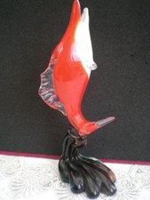 STATUE DAUPHIN VERRE COLORE VERRERIE ITALIE DECORATION ROUGE BLANC