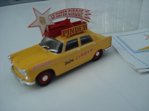 Peugeot 404 cirque pinder 43 - pinder, 1/43