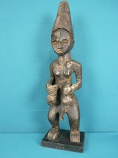 Ancienne statue Luba / art