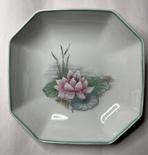 Une  Assiette Creuse