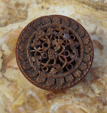 BOITE AJOUREE en COROZO XIXeme