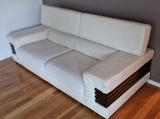 Canapé cuir 3 places + Pouf