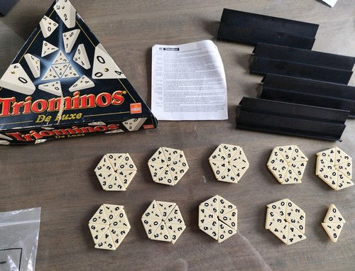 Jeu société triominos de - jeu,