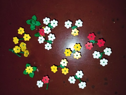 Lego lot fleurs - trois, couleur