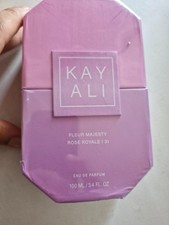 kayali Fleur Majesty rose royale 31  contient 100ml huda beauté 