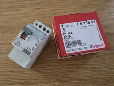 LEGRAND DX3 Interrupteur différentiel 40A 30mA type AC 230 ref 411611 a l unité