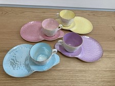 Tasse à thé et assiette a