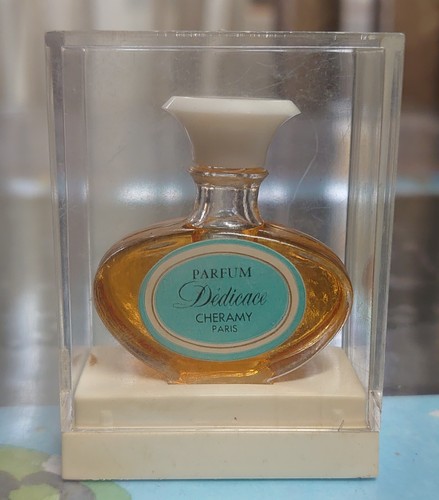 Dedicace parfum 3 - dedicace, de