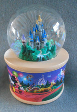 SNOWGLOBE / SNOWDOME CHATEAU DISNEYLAND PARIS