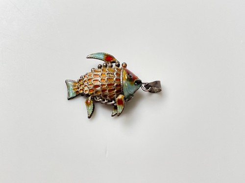 Ancien pendentif poisson - ancien,