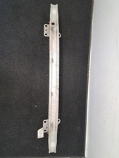 Renfort pare choc avant