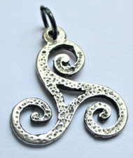 Ancien Pendentif Triskèle Breton en argent massif poinçonné bijou vintage 3511