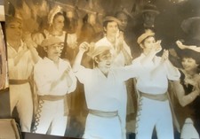 Luis Mariano photo argentique originale 18 par 24 cm et 3 journaux avec articles