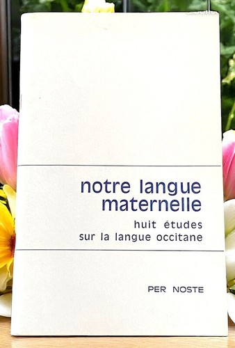 Notre langue maternelle huit - :,