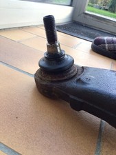 triangle superieur avant droit