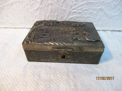 Ancienne boîte coffret à - ,