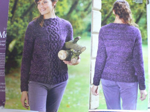 Pull devant câble motif