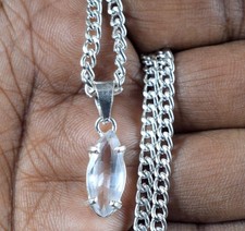 Pendentif en pierre précieuse