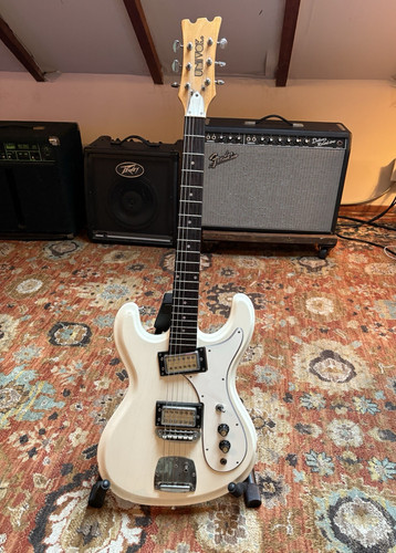Univox electric guitar - univox,