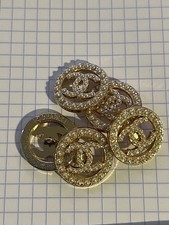 5 boutons chanel vintage