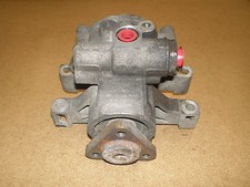 POMPE DE DIRECTION ASSISTEE FORD TRANSIT 2.2 TDCI 110 CV 