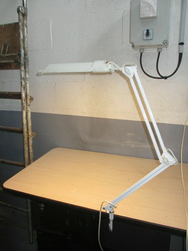 Ancienne lampe atelier - ancienne,