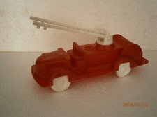 JOUET ANCIEN CAMION DE POMPIER EN PLASTIQUE , JOUET DE BAZAR - VINTAGE