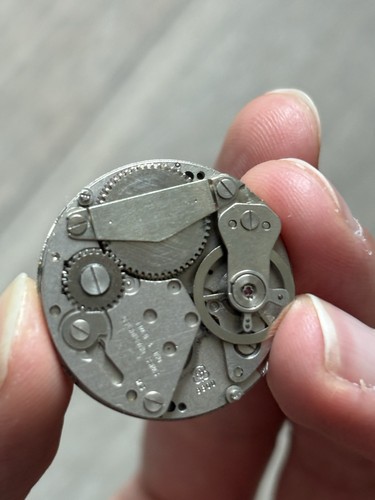 Calibre montre pour lip - calibre,