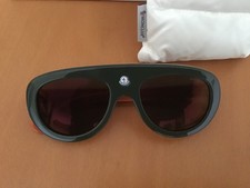 Lunette de soleil Moncler
